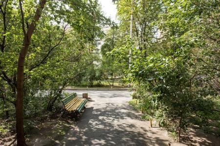 Comfortable Apartment On The River Bank 基輔 外观 照片